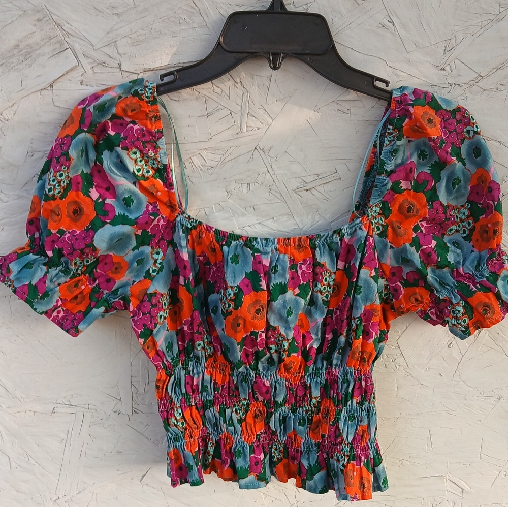 Floral puff sleeve crop top, small, Lush